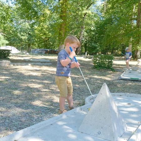 Camping Etang Des Bois Vieilles-Maisons-sur-Joudry Exteriér fotografie