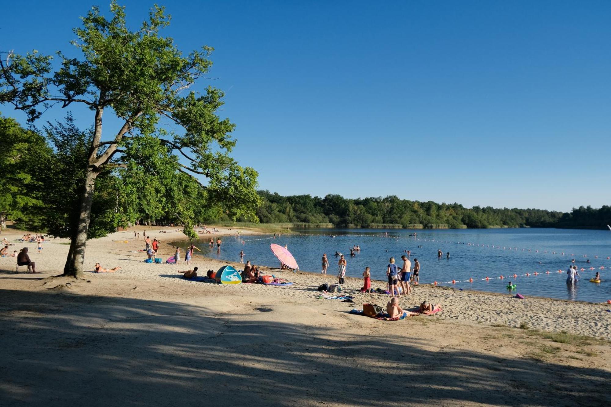 Camping Etang Des Bois Vieilles-Maisons-sur-Joudry Exteriér fotografie
